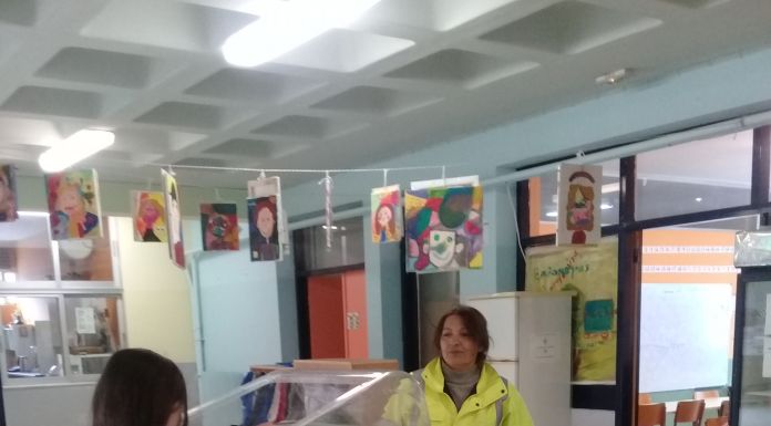 Παραδόθηκαν κάδοι ανακύκλωσης ΑΗΗΕ σε σχολεία