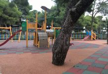 Τοποθέτηση Δαπέδων Ασφαλείας και Καινούργια Όργανα σε Παιδικές Χαρές