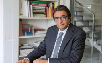 Συνεχίζεται η ανταλλαγή πυρών μέσω ανακοινώσεων – Απάντηση Γ. Νικολαράκου στον Β. Κόκκαλη για τις Παιδικές Χαρές στο Μαρούσι