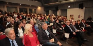 Μελωδικές εορταστικές ευχές στη Χριστουγεννιάτικη Χορωδιακή συνάντηση» στο Μαρούσι