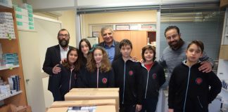 Μεγάλη προσφορά παιδικών φαρμάκων από τους μαθητές του Δημοτικού Σχολείου της Ελληνοαγγλικής Αγωγής στο Κοινωνικό Φαρμακείο του Δήμου Αμαρουσίου