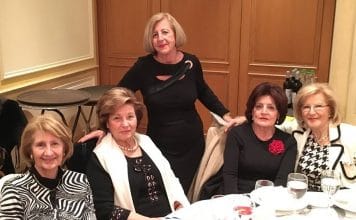 Η Πανελλαδική Οργάνωση Γυναικών “ΠΑΝΑΘΗΝΑΪΚΗ” έκοψε την πρωτοχρονιάτικη πίτα της στην Αίγλη Ζαππείου