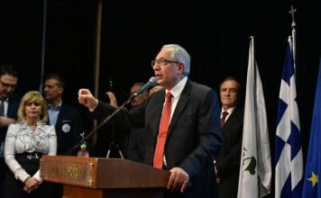 Θ. Αμπατζόγλου: «Ο κ. Καραμέρος πρέπει να συνηθίσει το κοστούμι του ΣΥΡΙΖΑ»