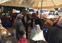 Συνεχίζεται η διανομή τσαντών πολλαπλών χρήσεων και ενημερωτικών φυλλαδίων για την καθαριότητα και τη ανακύκλωση