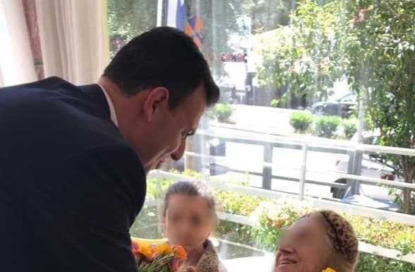 Σε Μονάδα Φροντίδας Ηλικιωμένων για την γιορτή της μητέρας, ο υποψήφιος Δήμαρχος Αμαρουσίου, Γιώργος Καραμέρος