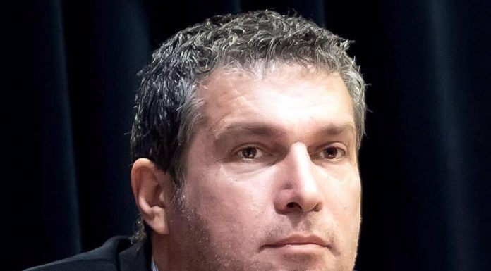 Και ο πρώτος σε σταυρούς του Π. Βραχνού, Ν. Πέππας συμπορεύεται με τον Θ. Αμπατζόγλου Και ο πρώτος σε σταυρούς του Π. Βραχνού, Ν. Πέππας συμπορεύεται με τον Θ. Αμπατζόγλου