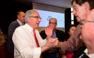 Σε εκατοντάδες Μαρουσιώτες παρουσίασε το πρόγραμμα του Συνδυασμού «Μαρούσι Νέα Εποχή» ο υποψήφιος Δήμαρχος Αμαρουσίου Θεόδωρος Αμπατζόγλου.