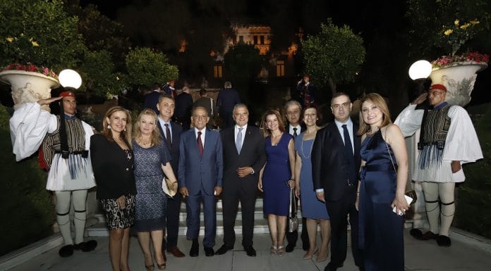 Στο Προεδρικό Μέγαρο για την 45η επέτειο από την αποκατάσταση της Δημοκρατίας στη χώρα μας, ο Πρόεδρος της ΚΕΔΕ και νέος Περιφερειάρχης Αττικής Γ. Πατούλης Στο Προεδρικό Μέγαρο για την 45η επέτειο από την αποκατάσταση της Δημοκρατίας στη χώρα μας, ο Πρόεδρος της ΚΕΔΕ και νέος Περιφερειάρχης Αττικής Γ. Πατούλης