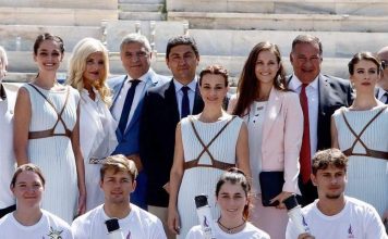 Στην Τελετή Αφής και Παράδοσης της Φλόγας των Χειμερινών Ολυμπιακών Αγώνων Νέων η Μ. Πατούλη- Σταυράκη