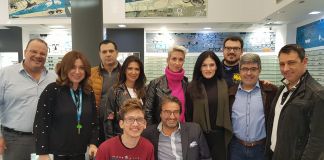 Pre xmas party από τον Γιάννη Νικολαράκο