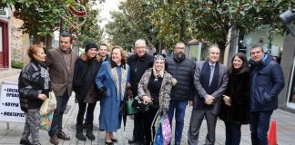 Κάλαντα Πρωτοχρονιάς στον Δήμαρχο Αμαρουσίου Θεόδωρο Αμπατζόγλου, από τη Φιλαρμονική Ορχήστρα του Δήμου