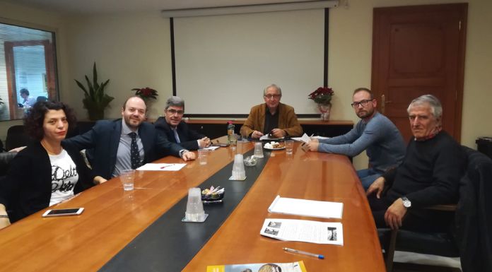 Συνάντηση του Δημάρχου Αμαρουσίου Θ. Αμπατζόγλου με τον Περιβαλλοντικό, Εξωραϊστικό και Πολιτιστικό Σύλλογο Αγίου Νικολάου & ΚΑΤ Αμαρουσίου