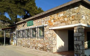 Μετά από εισήγηση της Διευθύντριας η Δήμαρχος Πεντέλης ανέστειλε τη λειτουργία του Ειδικού Σχολείου Πεντέλης