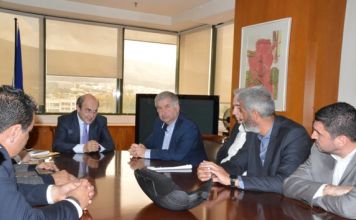 Σε πολύ καλό κλίμα διεξήχθη η Συνάντηση του Συντονιστικού Οργάνου των Συνδέσμων Δήμων της Αττικής με τον Υπουργό Περιβάλλοντος και Ενέργειας Κωστή Χατζηδάκη.