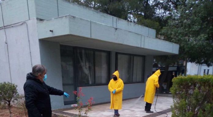 Συνεχίζεται το πρόγραμμα απολύμανσης κοινοχρήστων χώρων, δομών, εγκαταστάσεων και κάδων απορριμμάτων του Δήμου