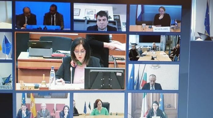 Τηλεδιάσκεψη των Υπουργών Παιδείας της ΕΕ κατόπιν πρωτοβουλίας της Νίκης Κεραμέως
