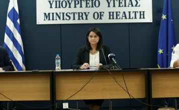 Οι ανακοινώσεις της Υπουργού Παιδείας Ν. Κεραμέως για Πανελλήνιες, άνοιγμα σχολείων και εκκλησιών