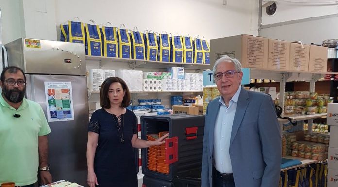 Συνεχίζεται η στήριξη διανομής γευμάτων στο Δήμο Αμαρουσίου από το Υπουργείο Εσωτερικών και την Περιφέρεια Αττικής