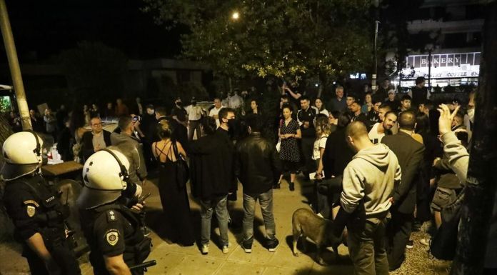 Ένταση και απαγόρευση κυκλοφορίας 21:00 – 6:00 στην Πλατεία Αγίου Ιωάννου στην Αγία Παρασκευή-Το μήνυμα του Δημάρχου Β. Ζορμπά Ένταση και απαγόρευση κυκλοφορίας 21:00 – 6:00 στην Πλατεία Αγίου Ιωάννου στην Αγία Παρασκευή-Το μήνυμα του Δημάρχου Β. Ζορμπά