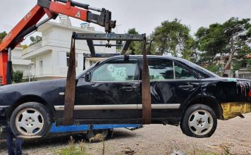 Σταδιακή απομάκρυνση των εγκαταλελειμμένων αυτοκινήτων από το Δήμο Διονύσου