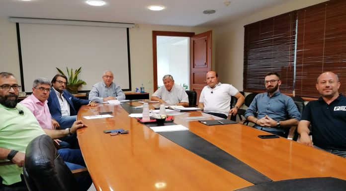 Συνάντηση του Δημάρχου Αμαρουσίου Θεόδωρου Αμπατζόγλου με τον Γ.Σ.Α. και τον Σύλλογο Ποντίων Αμαρουσίου «Νίκος Καπετανίδης»