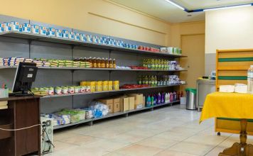 Διανομή τροφίμων Κοινωνικών Παντοπωλείων Δήμου Κηφισιάς