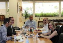 Συνάντηση του Περιφερειάρχη Αττικής Γ. Πατούλη με τον Δήμαρχο Ηρακλείου Ν. Μπάμπαλο