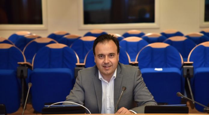 Η Κεντρική Ένωση Δήμων Ελλάδας και η ΔΕΘ-Helexpo ενώνουν τις δυνάμεις τους, με αιχμή την BEYOND 4.0 Η Κεντρική Ένωση Δήμων Ελλάδας και η ΔΕΘ-Helexpo ενώνουν τις δυνάμεις τους, με αιχμή την BEYOND 4.0