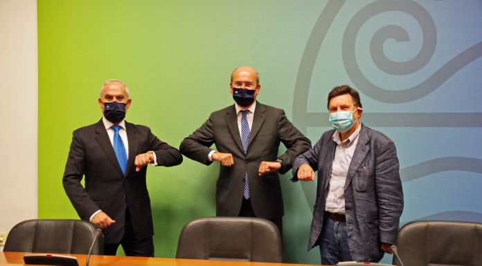 Κωστής Χατζηδάκης: Περιβαλλοντικές Αδειοδοτήσεις, ΟΦΥΠΕΚΑ, ολοκλήρωση δασικών χαρτών, αξιοποίηση πόρων Ταμείου Ανάκαμψης οι 4 βασικές προκλήσεις της περιβαλλοντικής πολιτικής το επόμενο διάστημα Κωστής Χατζηδάκης: Περιβαλλοντικές Αδειοδοτήσεις, ΟΦΥΠΕΚΑ, ολοκλήρωση δασικών χαρτών, αξιοποίηση πόρων Ταμείου Ανάκαμψης οι 4 βασικές προκλήσεις της περιβαλλοντικής πολιτικής το επόμενο διάστημα
