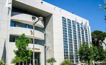 Αυστηρή απάντηση Αμπατζόγλου στις καταγγελίες Καραμέρου “Κάθε αναφορά στο πρόσωπό μου, που βασίζεται σε χυδαιότητες και ψεύδη, θα ακολουθεί το δρόμο της δικαιοσύνης”.