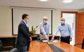Ενώπιον του Δημάρχου Αμαρουσίου Θεόδωρου Αμπατζόγλου η ορκωμοσία του νέου Δημοτικού Συμβούλου της μείζονος μειοψηφίας Δημήτρη Κουτσουβέλη