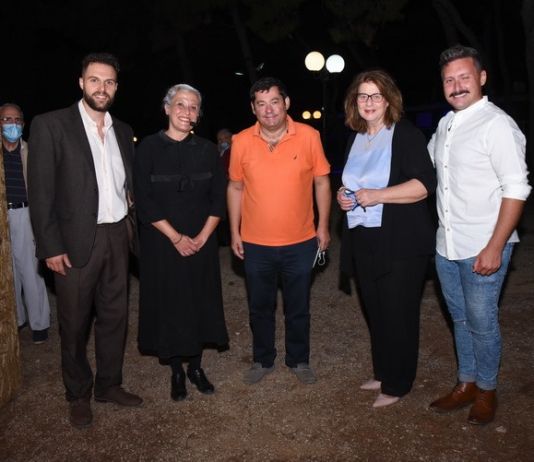 Μάγεψε η παράσταση «Η Σονάτα του Σεληνόφωτος»