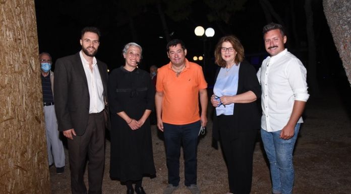 Μάγεψε η παράσταση «Η Σονάτα του Σεληνόφωτος»