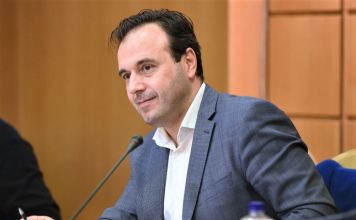 Δ. Παπαστεργίου, Πρόεδρος Κ.Ε.Δ.Ε. : Δώσαμε αγώνα να ανοίξουν τα σχολεία. Είμαστε εκεί για να δώσουμε λύσεις.