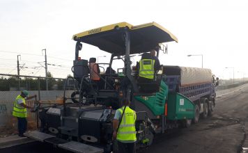 Με απόφαση του Περιφερειάρχη Αττικής Γ. Πατούλη σε εξέλιξη σημαντικά έργα βελτίωσης και συντήρησης του παράπλευρου οδικού δικτύου της Αττικής Οδού, προϋπολογισμού 5 εκ. ευρώ