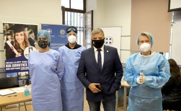 Συνεχίζονται τα προληπτικά τεστ για Covid-19 από τα ειδικά κλιμάκια της Περιφέρειας Αττικής και του ΙΣΑ, σε δομές εκπαίδευσης και υγείας