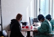 Οι Κινητές Ομάδες Επίσκεψης στο Σπίτι (ΚΟΕΣ) της Περιφέρειας Αττικής και του ΙΣΑ πραγματοποίησαν εκατοντάδες διαγνωστικά τεστ για τον Covid-19