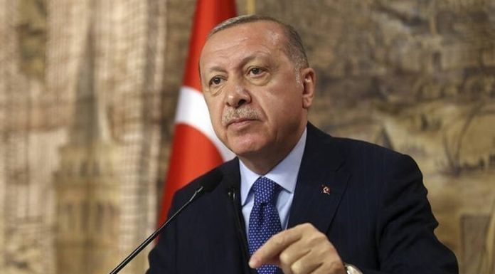 ΣΚΑΚΙΣΤΗΣ ΠΑΓΚΟΣΜΙΑΣ ΚΛΑΣΗΣ Ή GAMBLER ; Γράφει ο ΙΑΝΟΣ ΣΚΑΚΙΣΤΗΣ ΠΑΓΚΟΣΜΙΑΣ ΚΛΑΣΗΣ Ή GAMBLER ; Γράφει ο ΙΑΝΟΣ
