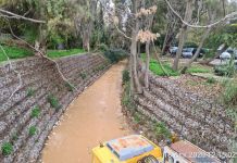 Εργασίες καθαρισμού και απομάκρυνσης ογκωδών από την Περιφέρεια Αττικής σε ρέματα του Βορείου Τομέα Αθηνών