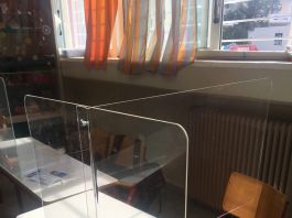 Τοποθέτηση διαχωριστικών plexiglass στα θρανία των Δημοτικών Σχολείων του Δήμου Κηφισιάς