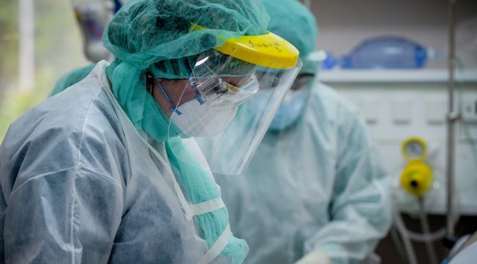 Ευρεία σύσκεψη της Επιστημονικής Επιτροπής της Περιφέρειας Αττικής και του ΙΣΑ, για την αντιμετώπιση των ασθενών με Covid-19 στην Πρωτοβάθμια Φροντίδα Υγείας και τον εμβολιασμό των ευπαθών ομάδων