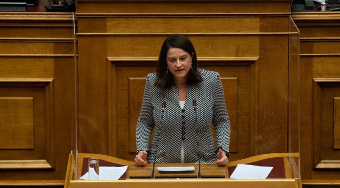 Nίκη Κεραμέως: «Έχουμε εκλεγεί για να δώσουμε πραγματικές διεξόδους στις νέες και τους νέους μας»