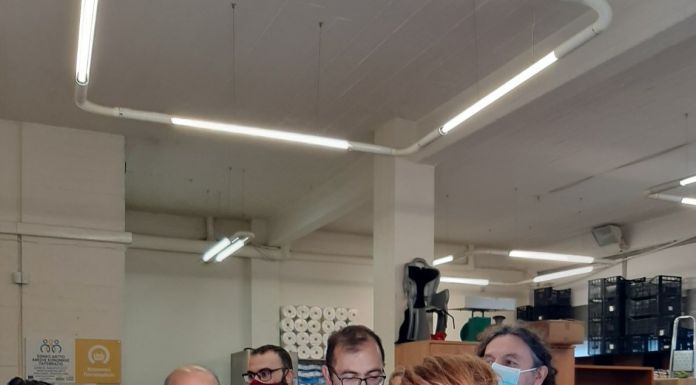 Διανομή Ειδών Παντοπωλείου και ειδών Οπωροπωλείου στο Δήμο Αμαρουσίου προς τους ωφελούμενους του προγράμματος ΤΕΒΑ