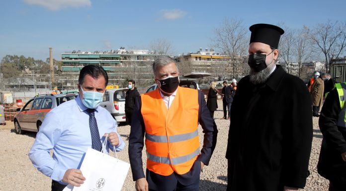 Επίβλεψη από τον Περιφερειάρχη Γ. Πατούλη, με την παρουσία του Υπ. Ανάπτυξης Α. Γεωργιάδη, του Ιωνικού Κέντρου στη Ν. Ιωνία.
