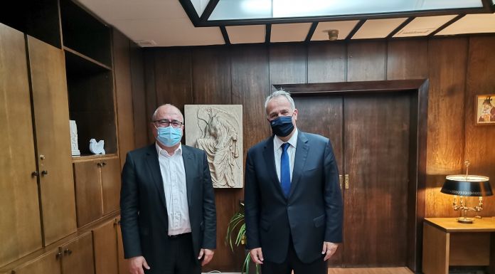 Η υποστήριξη της τοπικής κοινωνίας στο επίκεντρο της συνάντησης Μπάμπαλου – Βορίδη