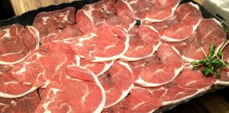 Κρέας για το πασχαλινό τραπέζι διανέμει στους δικαιούχους του το Κοινωνικό Παντοπωλείο του Δήμου Ηρακλείου Αττικής