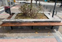 Εργασίες συντήρησης στην πλατεία Ι. Μεταξά του Παπάγου