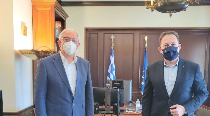 Συνάντηση του Δημάρχου Αμαρουσίου Θ. Αμπατζόγλου με τον Αναπληρωτή Υπουργό Εσωτερικών, Στ. Πέτσα