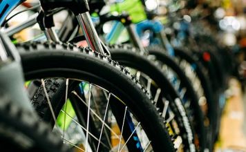 ΠΡΩΤΗ ΜΕΓΑΛΗ ΠΟΔΗΛΑΤΟΒΟΛΤΑ ΣΤΗΝ ΑΤΤΙΚΗ ΜΕ ΑΦΕΤΗΡΙΑ ΤΗΝ ΚΗΦΙΣΙΑ