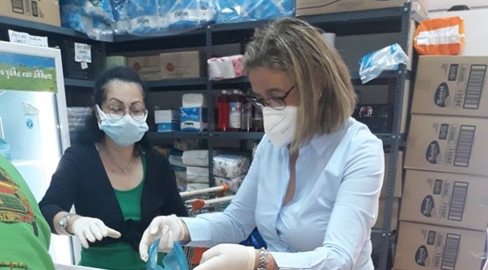 Φρέσκα ψάρια για τους δικαιούχους του κοινωνικού παντοπωλείου του Δήμου Λυκόβρυσης-Πεύκης